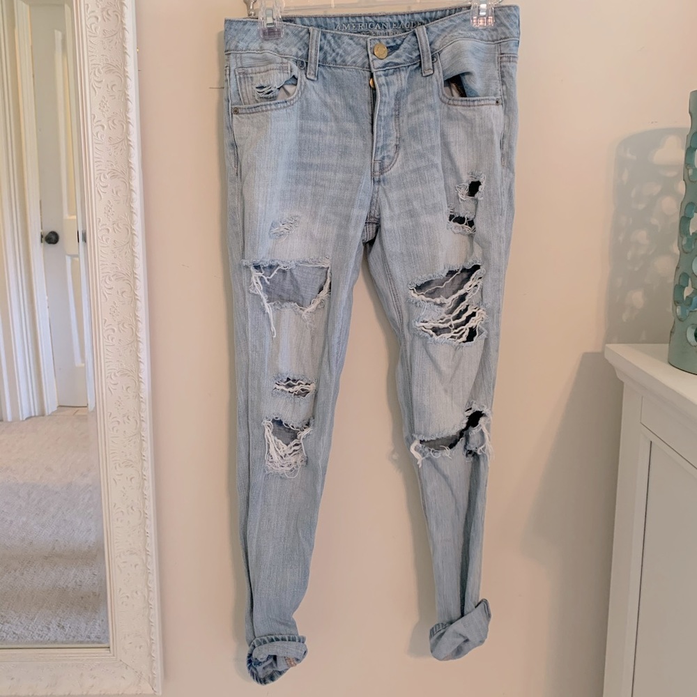American Eagle Distressed mom jeans